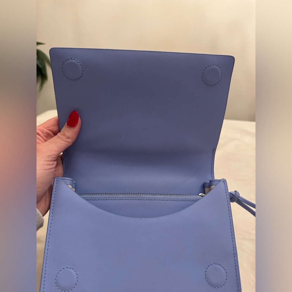 EUC! BAGGU Leather Compact Purse - Picture 7 of 16